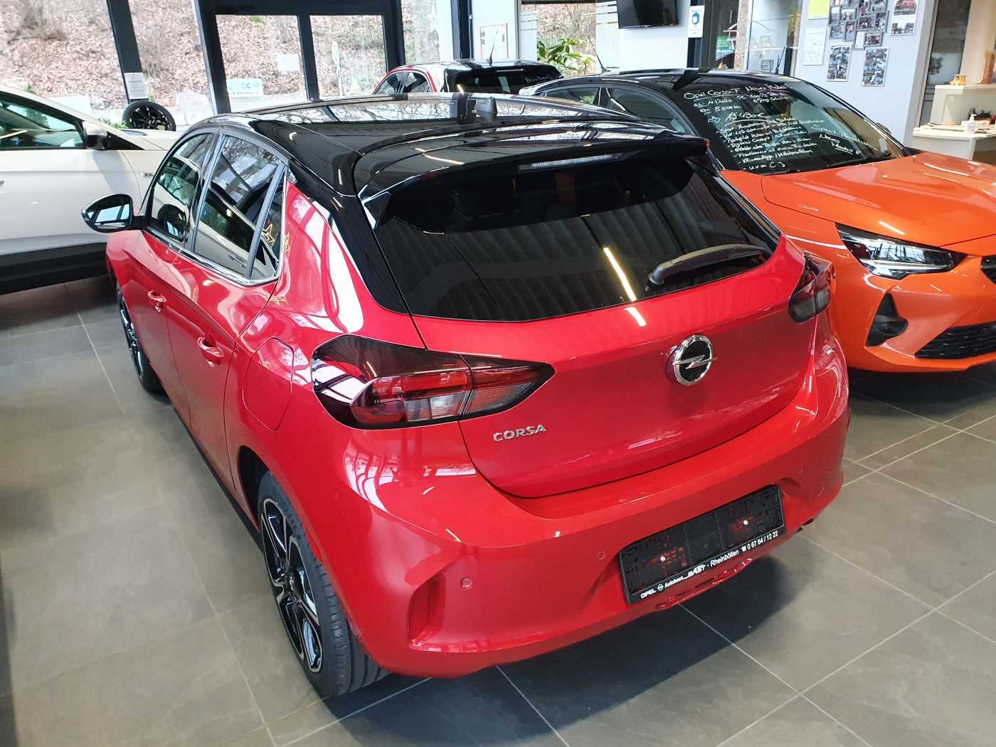 Opel Corsa-F Elegance Jahreswagen NEUES MODELL 101PS Zweifarbig Sitzheizung Lenkradheizung