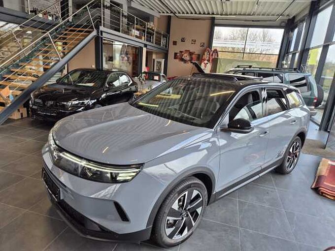 Opel Grandland NEUES MODELL 194 PS Automatik Anh&auml;ngerkupplung Plug-In Hybrid 