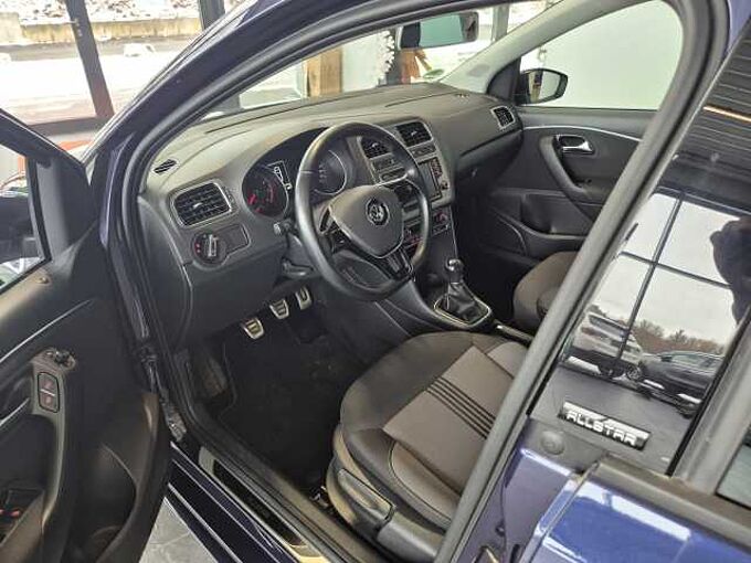 Volkswagen Polo V 6C Allstar Sitzheizung Navi Alu 