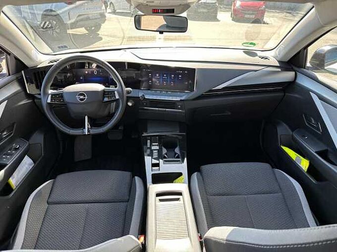 Opel Astra-L Limousine 131PS(B) Automatik 