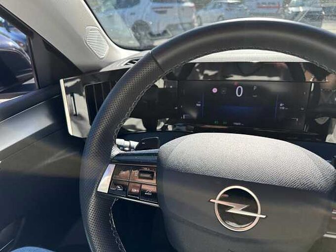 Opel Astra-L Limousine 131PS(B) Automatik 