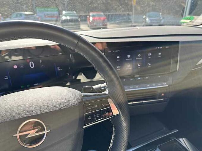 Opel Astra-L Limousine 131PS(B) Automatik 