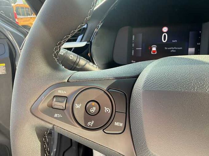 Opel Corsa-F Tageszulassung NEU GS Winterpaket Automatik MEHV Allwetter LED 2xPDC Kamera