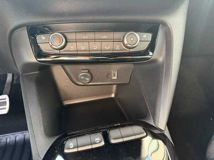 Opel Corsa-F Tageszulassung NEU GS Winterpaket Automatik MEHV Allwetter LED 2xPDC Kamera