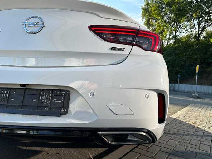 Opel Insignia GSi 2.0Turbo 230PS Automatik Allrad LED-Matrix VollLeder Brembo Memory (...)