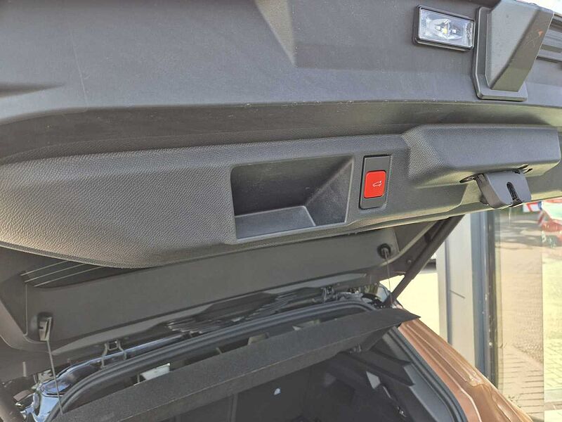 Opel Grandland 2025 145PS GS-Ausstattung Anhängerkupplung Allwetter etc.