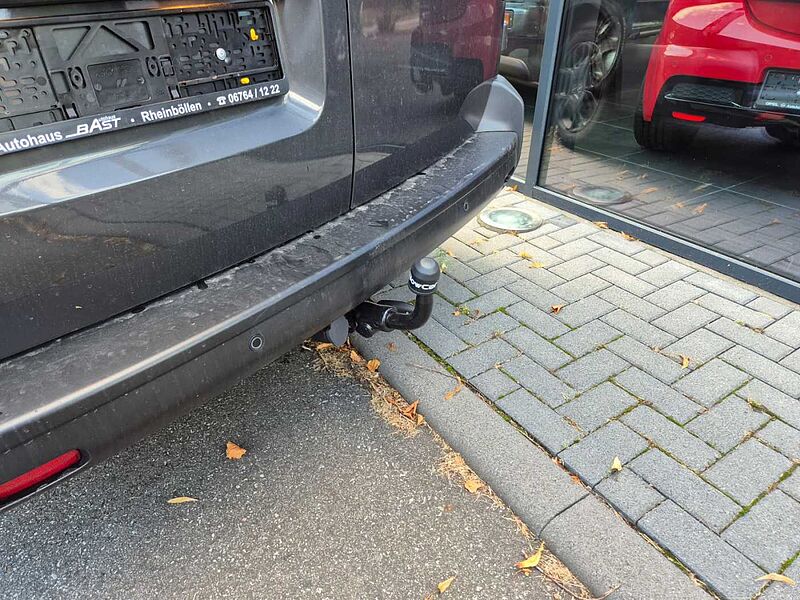 Opel Vivaro-Life LANG 2025 2.0D AUTOMATIK AHK 9-SITZER