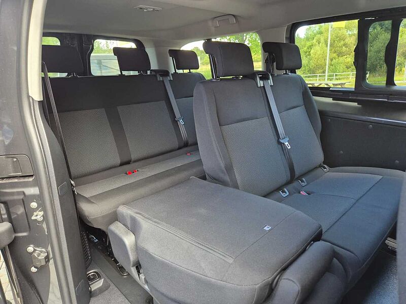 Opel Vivaro-Life LANG 2025 2.0D AUTOMATIK AHK 9-SITZER