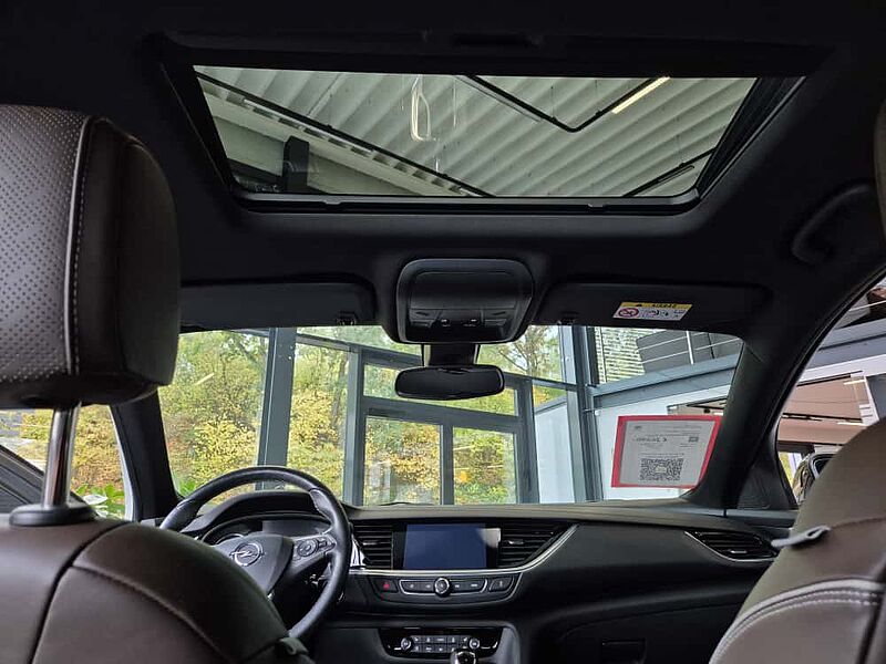 Opel Insignia GrandSport ALLRAD AUTOMATIK AHK LEDER AGR Elegance