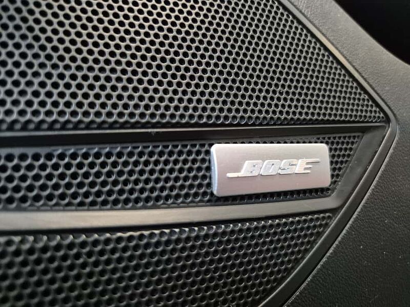 Opel Insignia GrandSport ALLRAD AUTOMATIK AHK LEDER AGR Elegance