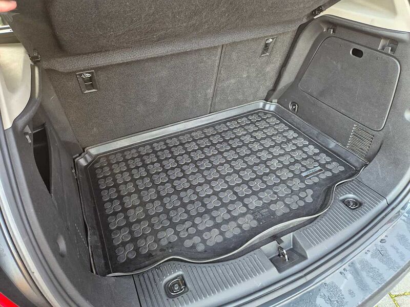 Opel Mokka-X Innovation TOP Ausstattung Leder Schiebedach Anhängerkupplung Kamera AGR LED etc.