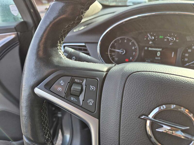 Opel Mokka-X Innovation TOP Ausstattung Leder Schiebedach Anhängerkupplung Kamera AGR LED etc.