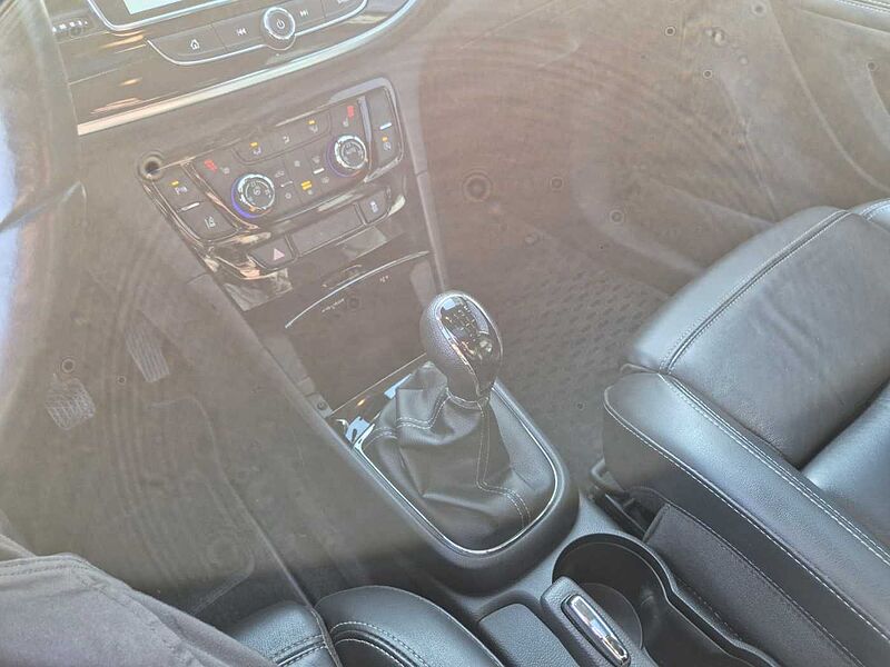 Opel Mokka-X Innovation TOP Ausstattung Leder Schiebedach Anhängerkupplung Kamera AGR LED etc.