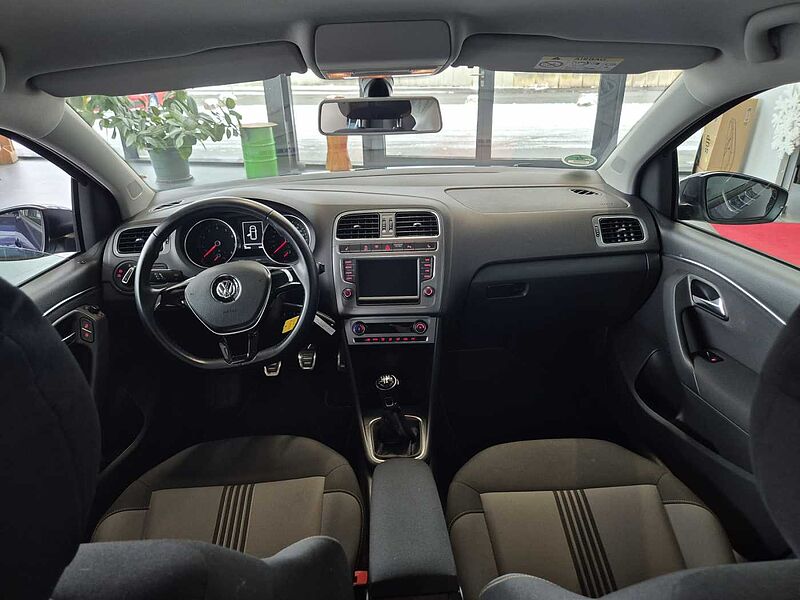 Volkswagen Polo V 6C Allstar Sitzheizung Navi Alu