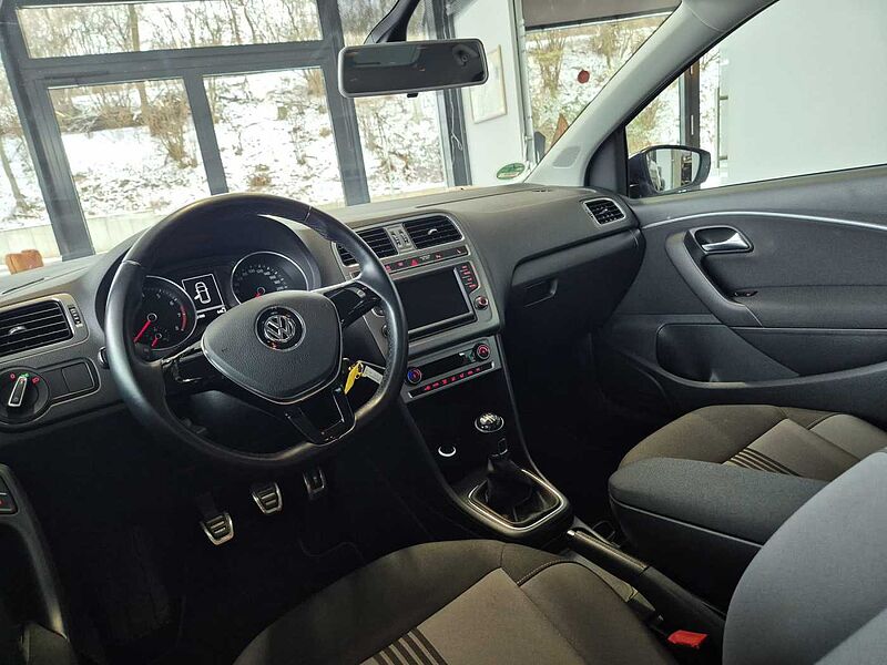 Volkswagen Polo V 6C Allstar Sitzheizung Navi Alu