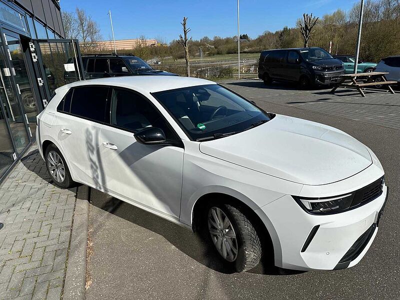 Opel Astra-L Limousine 131PS(B) Automatik