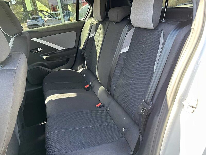 Opel Astra-L Limousine 131PS(B) Automatik