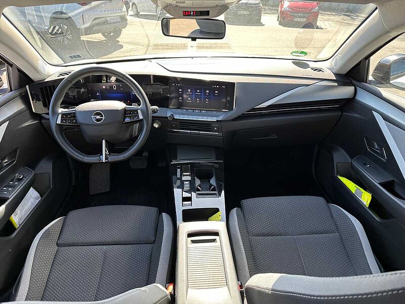 Opel Astra-L Limousine 131PS(B) Automatik