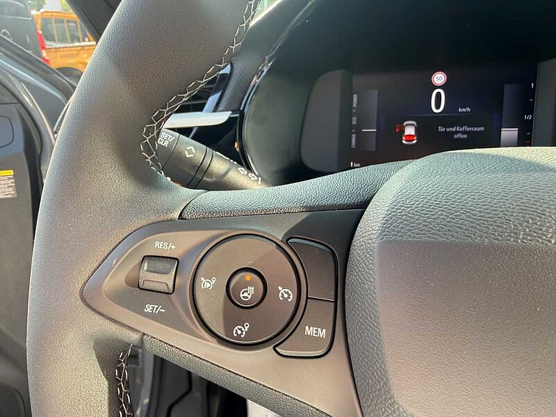 Opel Corsa-F Tageszulassung NEU GS Winterpaket Automatik MEHV Allwetter LED 2xPDC Kamera