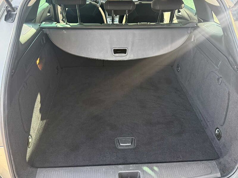 Opel Astra-K 2020 Sportstourer Automatik Allwetter Navi Sitzheizung Lenkradheizung ACC (. ..)