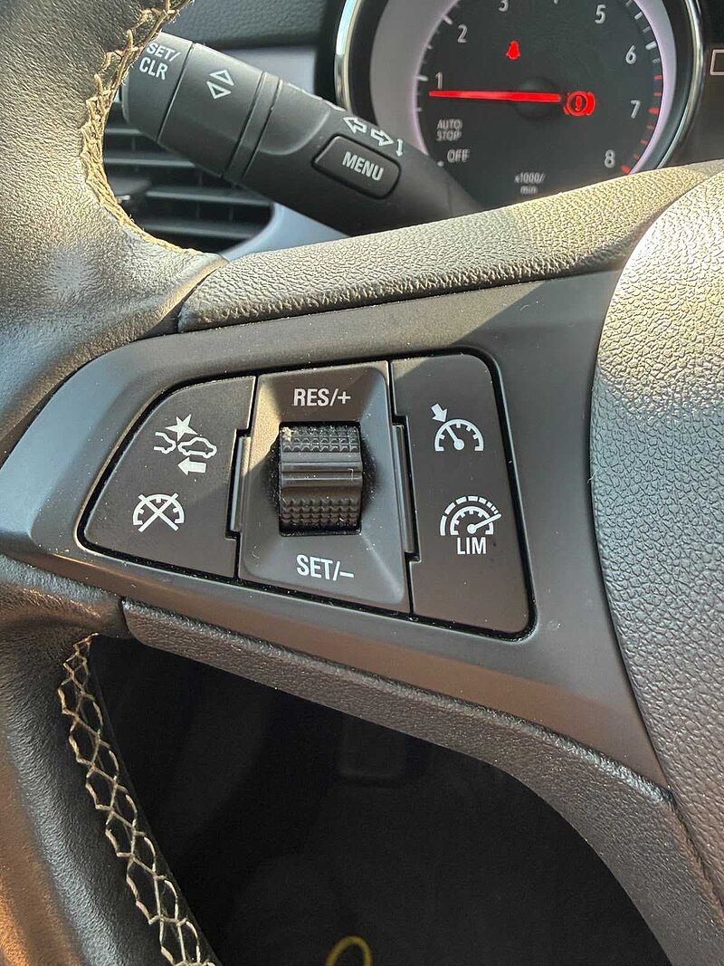 Opel Astra-K 2020 Sportstourer Automatik Allwetter Navi Sitzheizung Lenkradheizung ACC (. ..)