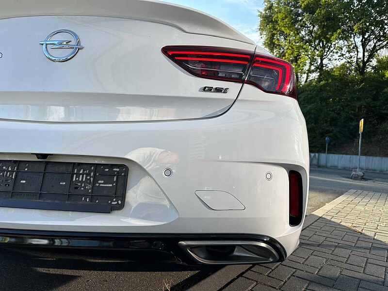 Opel Insignia GSi 2.0Turbo 230PS Automatik Allrad LED-Matrix VollLeder Brembo Memory (. ..)