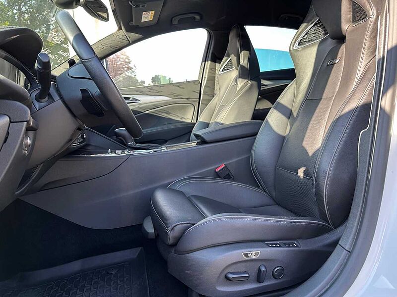 Opel Insignia GSi 2.0Turbo 230PS Automatik Allrad LED-Matrix VollLeder Brembo Memory (. ..)