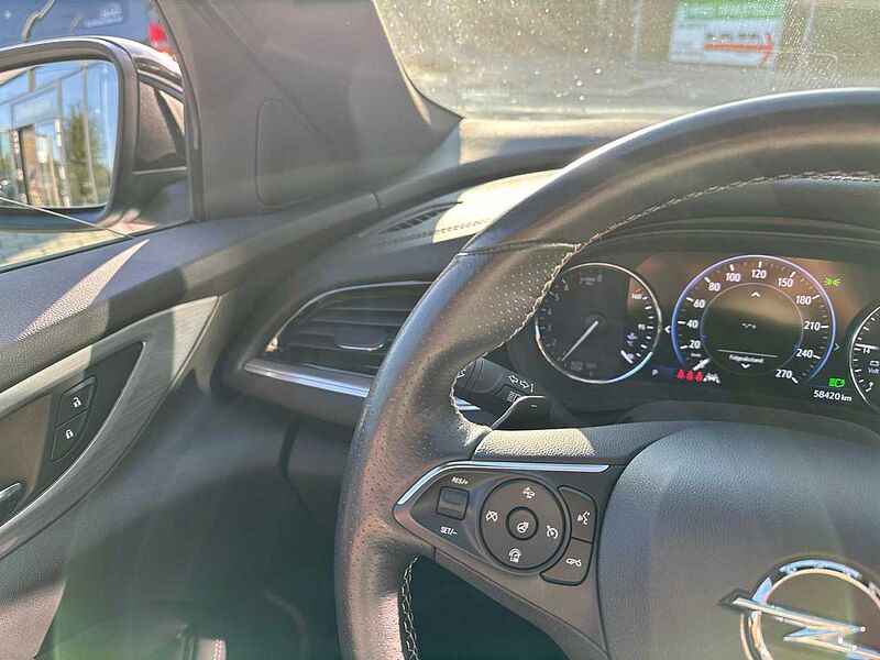 Opel Insignia GSi 2.0Turbo 230PS Automatik Allrad LED-Matrix VollLeder Brembo Memory (. ..)