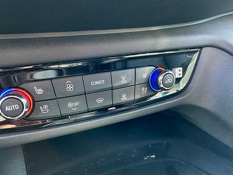 Opel Insignia GSi 2.0Turbo 230PS Automatik Allrad LED-Matrix VollLeder Brembo Memory (. ..)